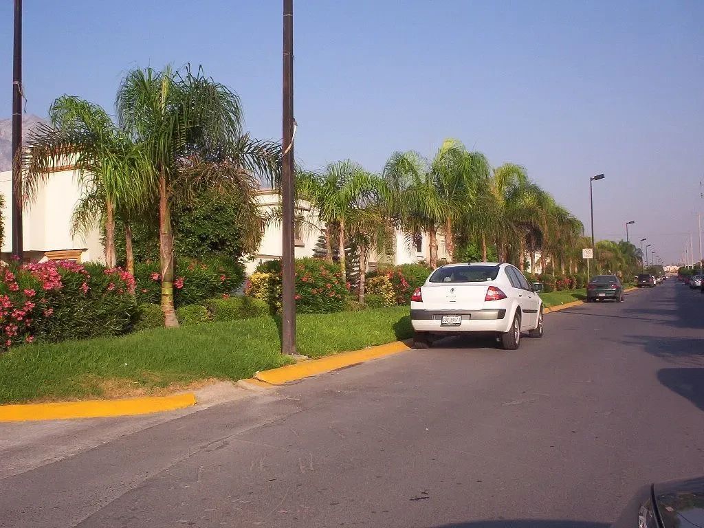 Casa en Bosques Del Poniente, Santa Catarina, foto 2 de 26