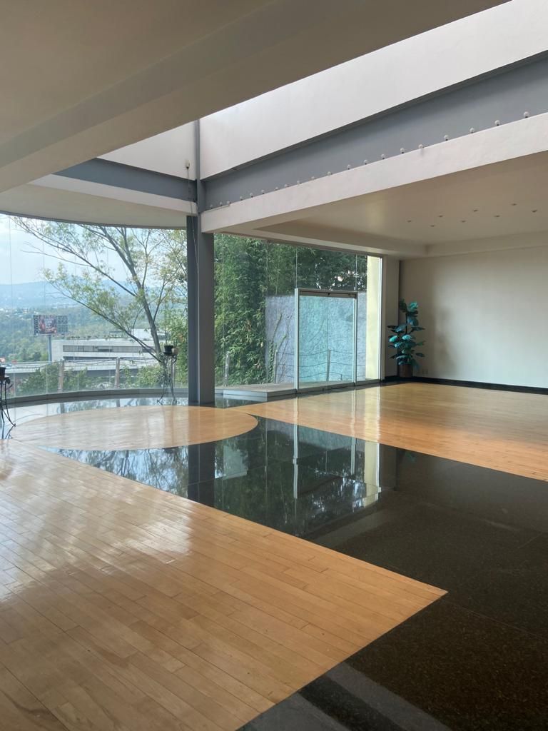 3 de 23: SALA Y COMEDOR