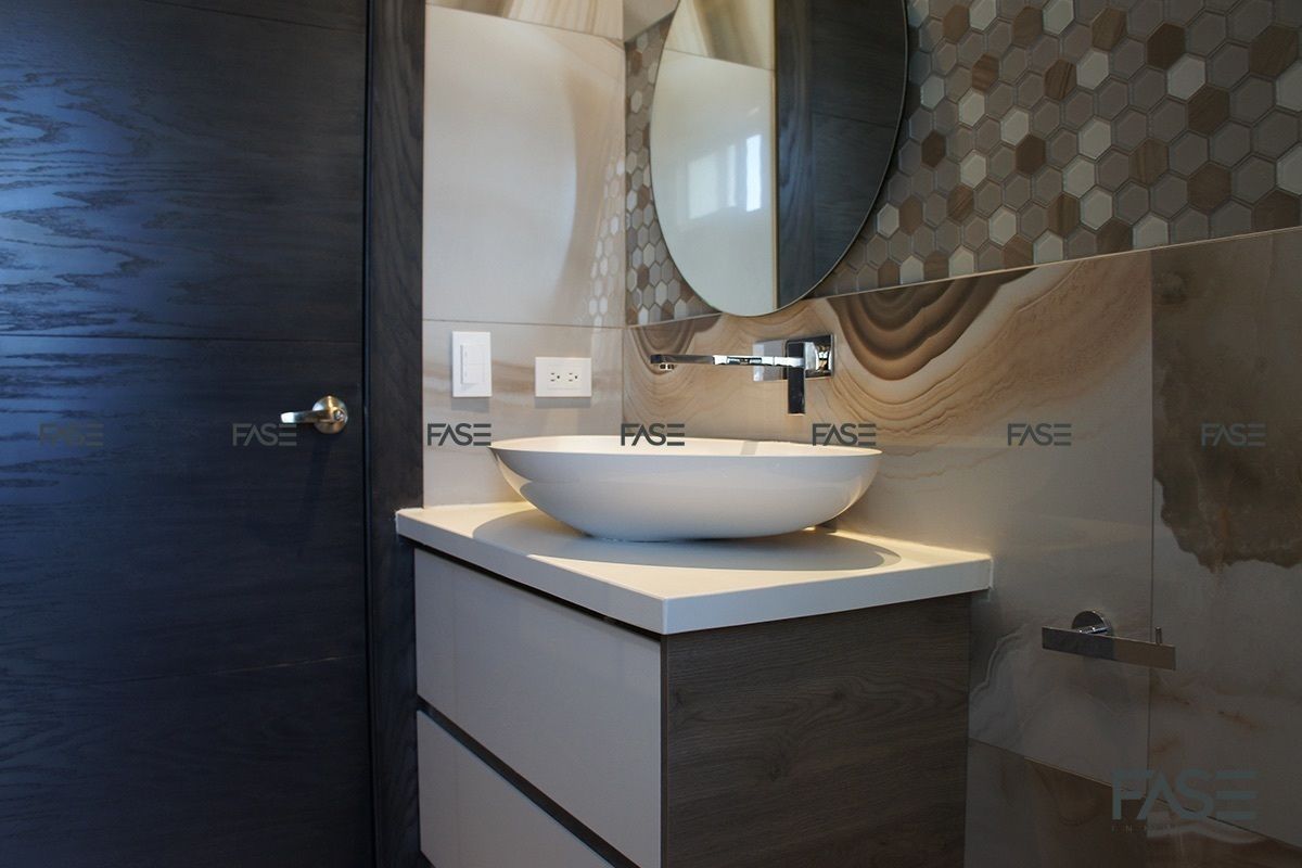 4 de 47: Baño de visitas