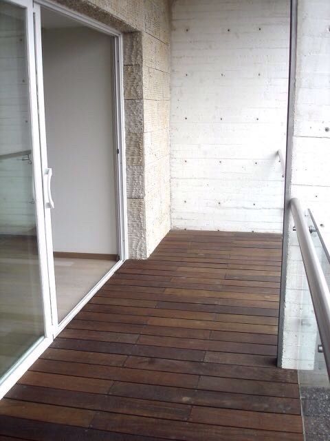 3 de 12: BALCON