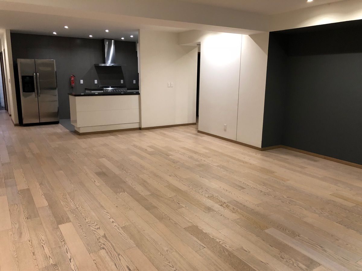 5 de 12: SALA COMEDOR Barra COCINA