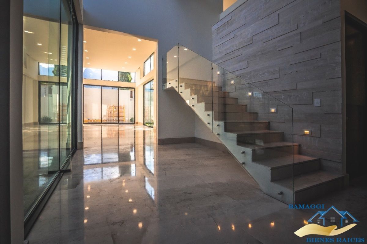Venta casa en San Pedro Garza Garcia N.L.