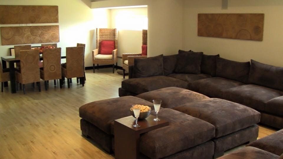 7 of 16: Sala de entretenimiento