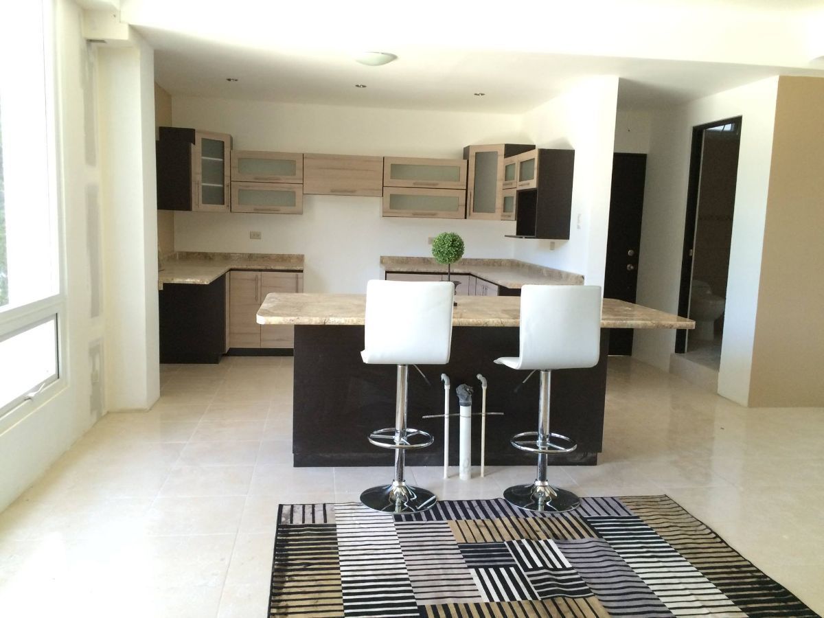 3 de 13: Vista de la Cocina