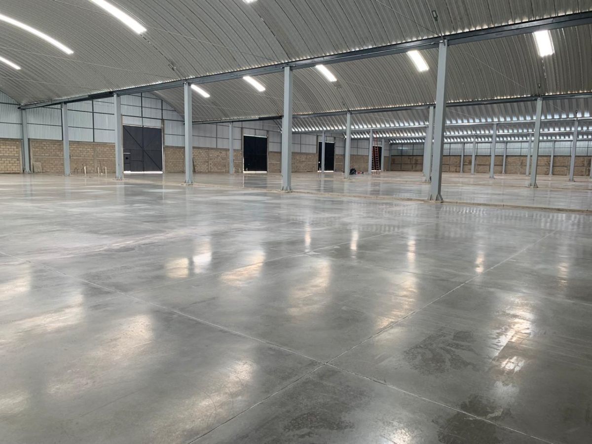 1 of 8: Foto de conjunto de las cinco bodegas disponibles