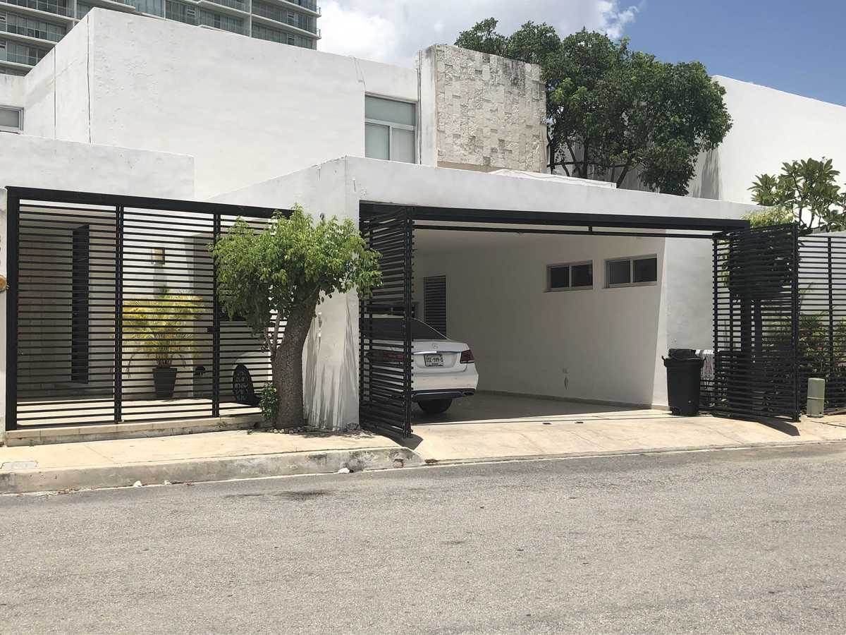 Casa en venta en Altabrisa, Mérida, Yucatán