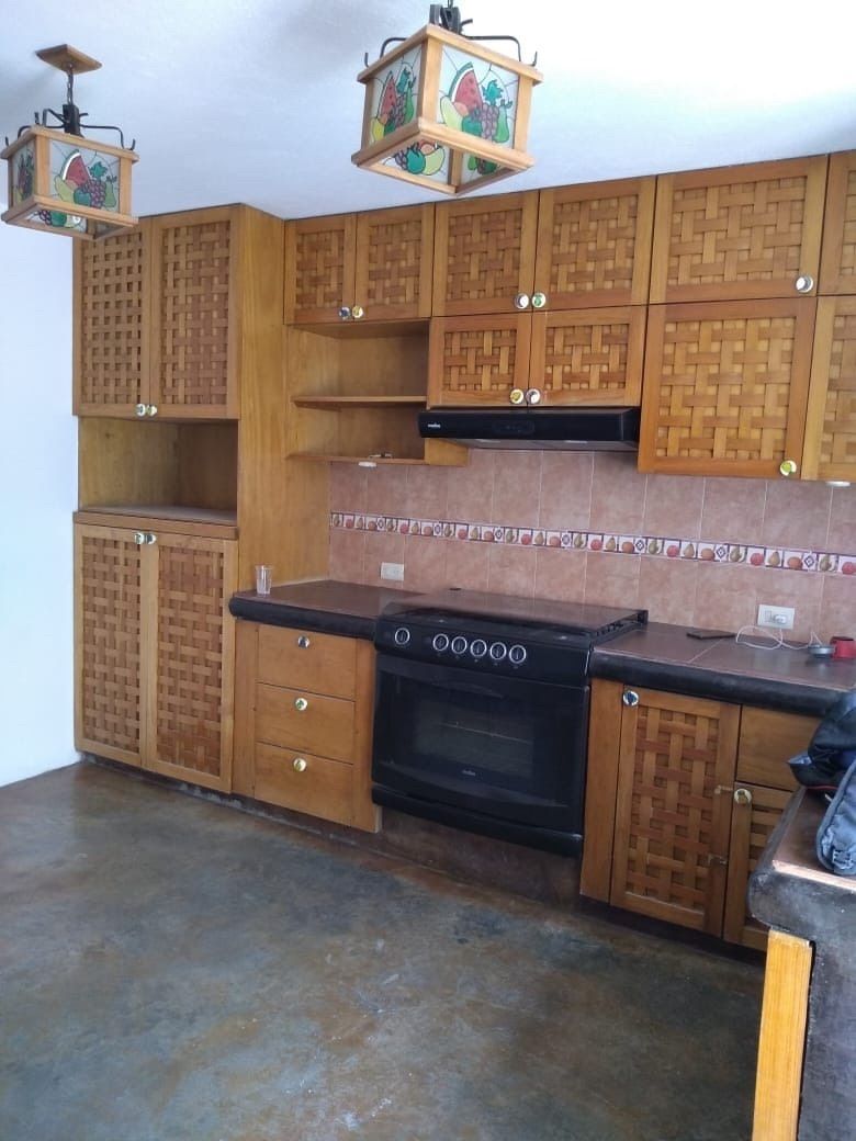 4 de 14: Cocina integral acabados pino