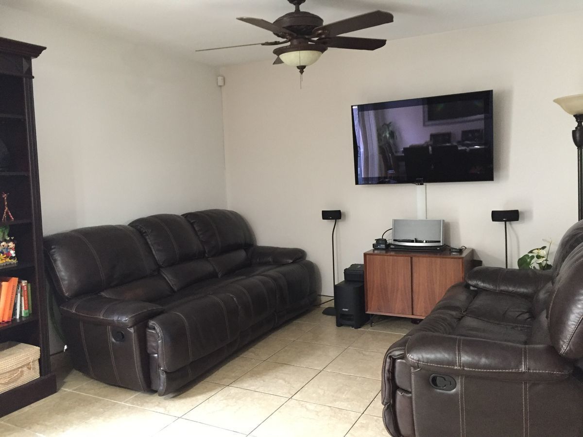 3 de 13: Sala