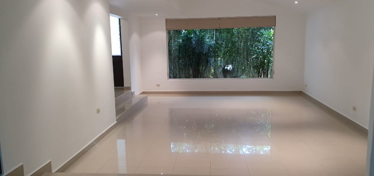 7 de 28: Doble Sala