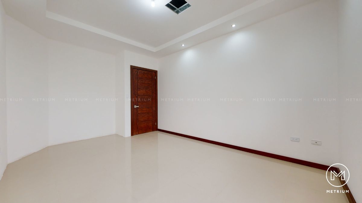 8 de 13: Recamara secundaria 1