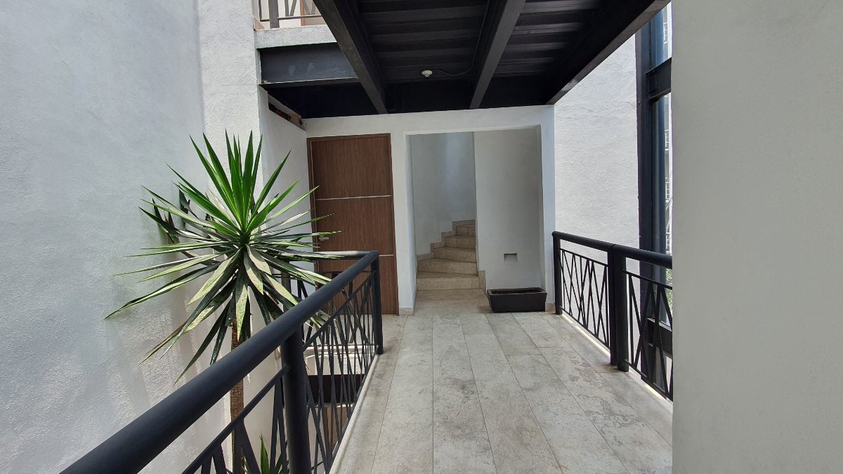 15 de 18: Vistas planta, pasillo principal pisos 1-3 #Departamento 