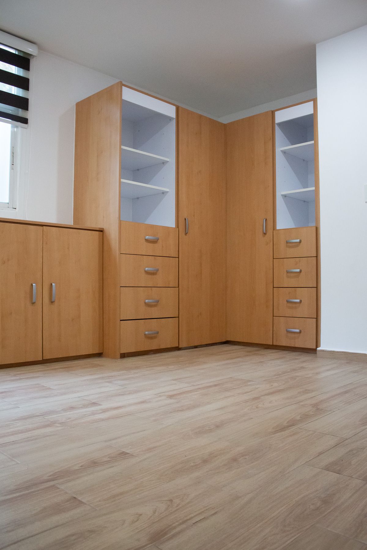 13 of 21: Closet doble recamara principal