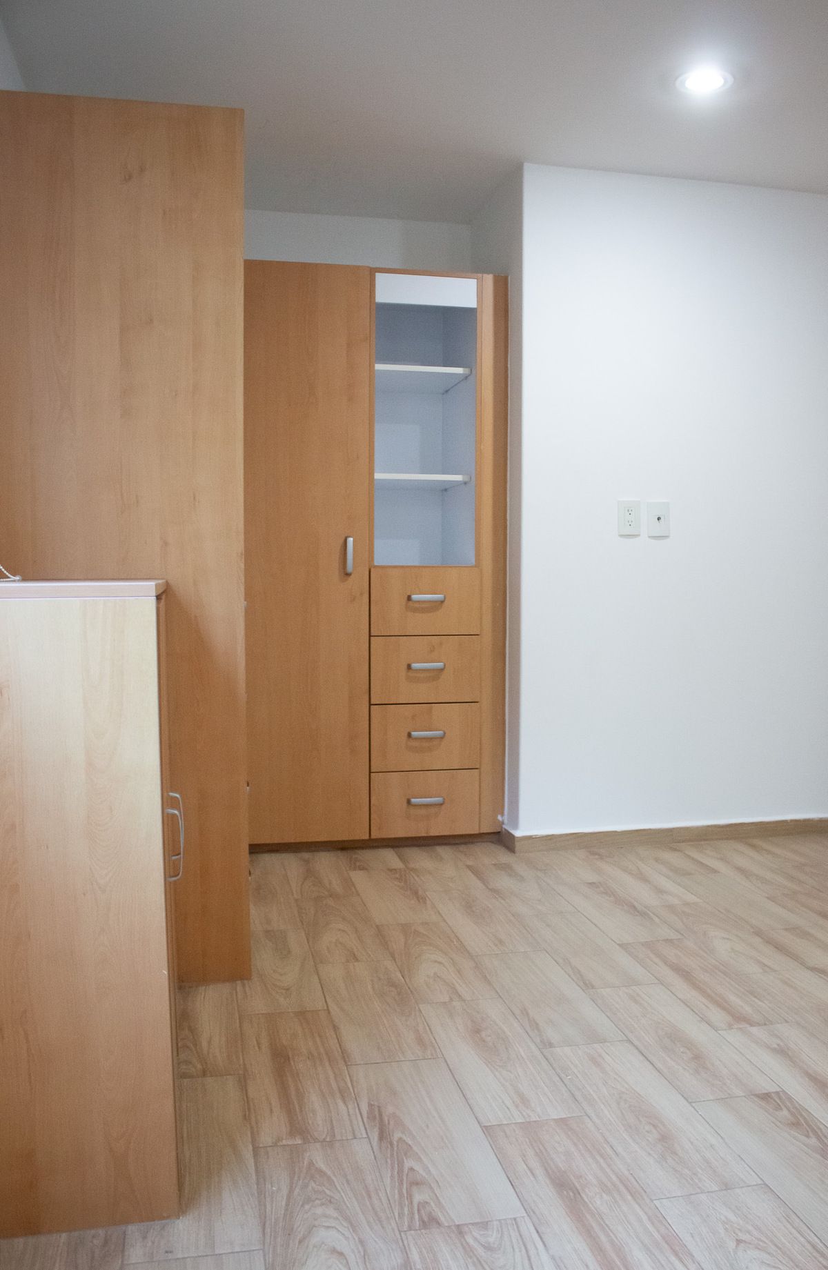 15 of 21: Closet doble recamara principal