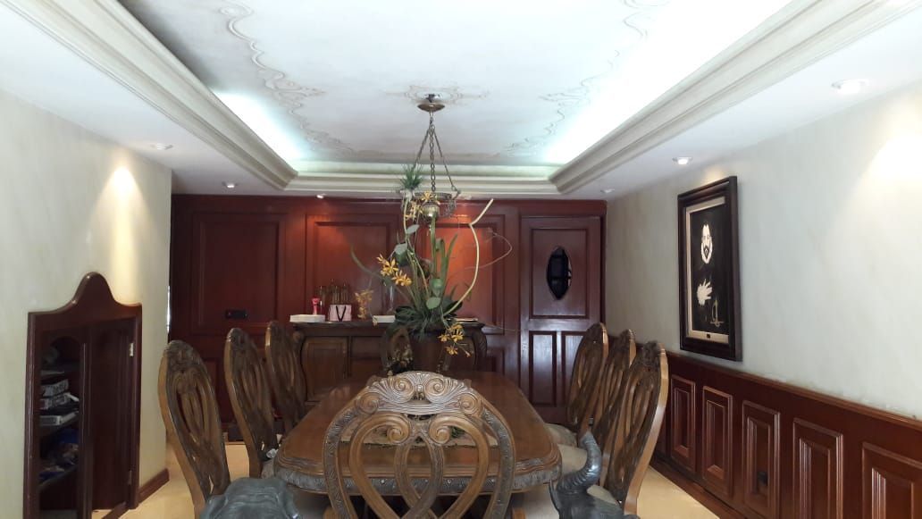 4 de 14: Amplio Comedor.