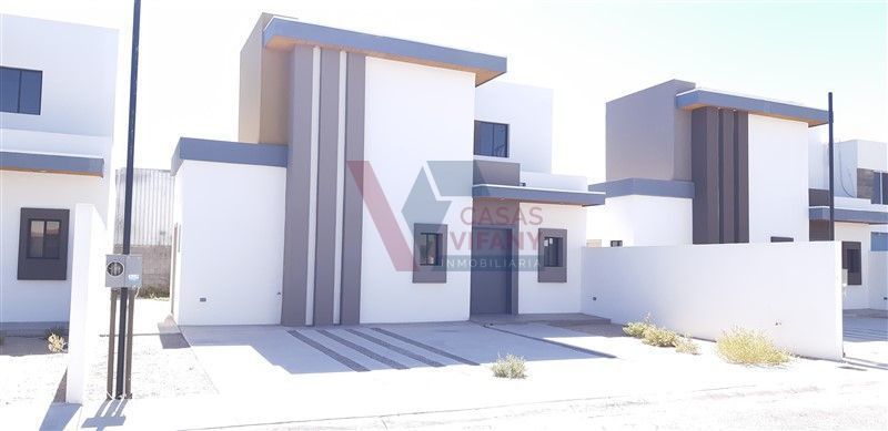 3 de 21: Fachada