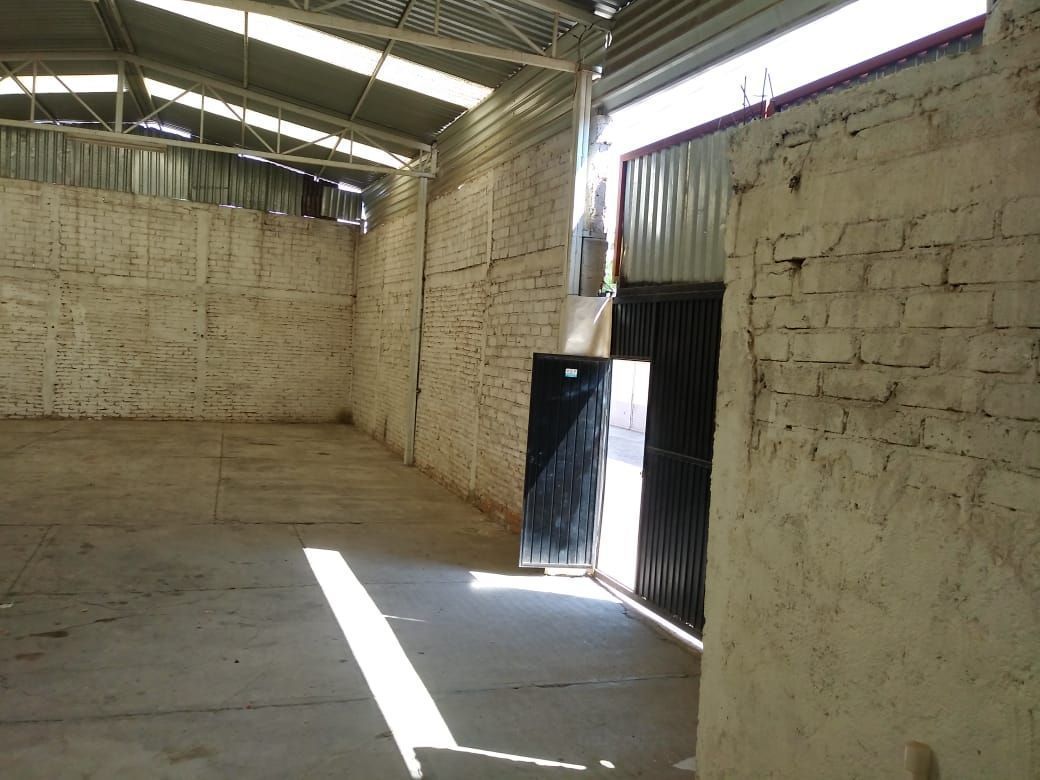 1 de 5: Interior de l bodega