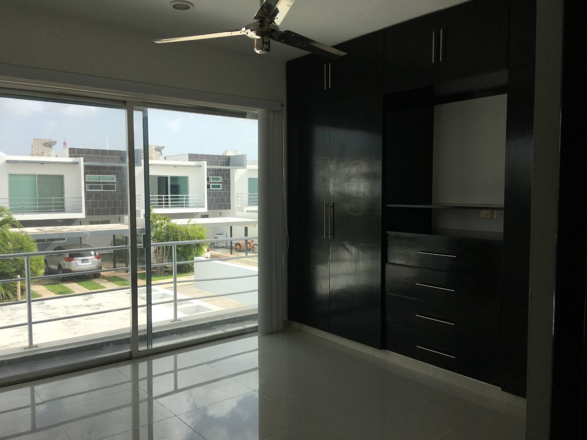 19 de 24: Habitación 3