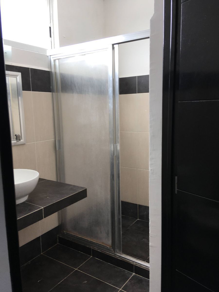 21 de 24: Baño 3