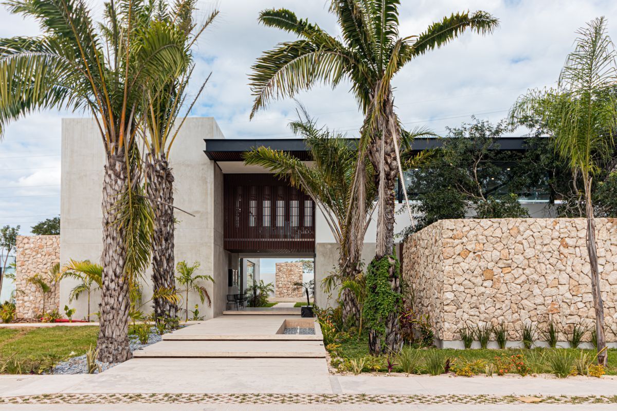 13 de 23: Casa en venta en Xcanatún
Mérida, Yucatán
Chichén Realty