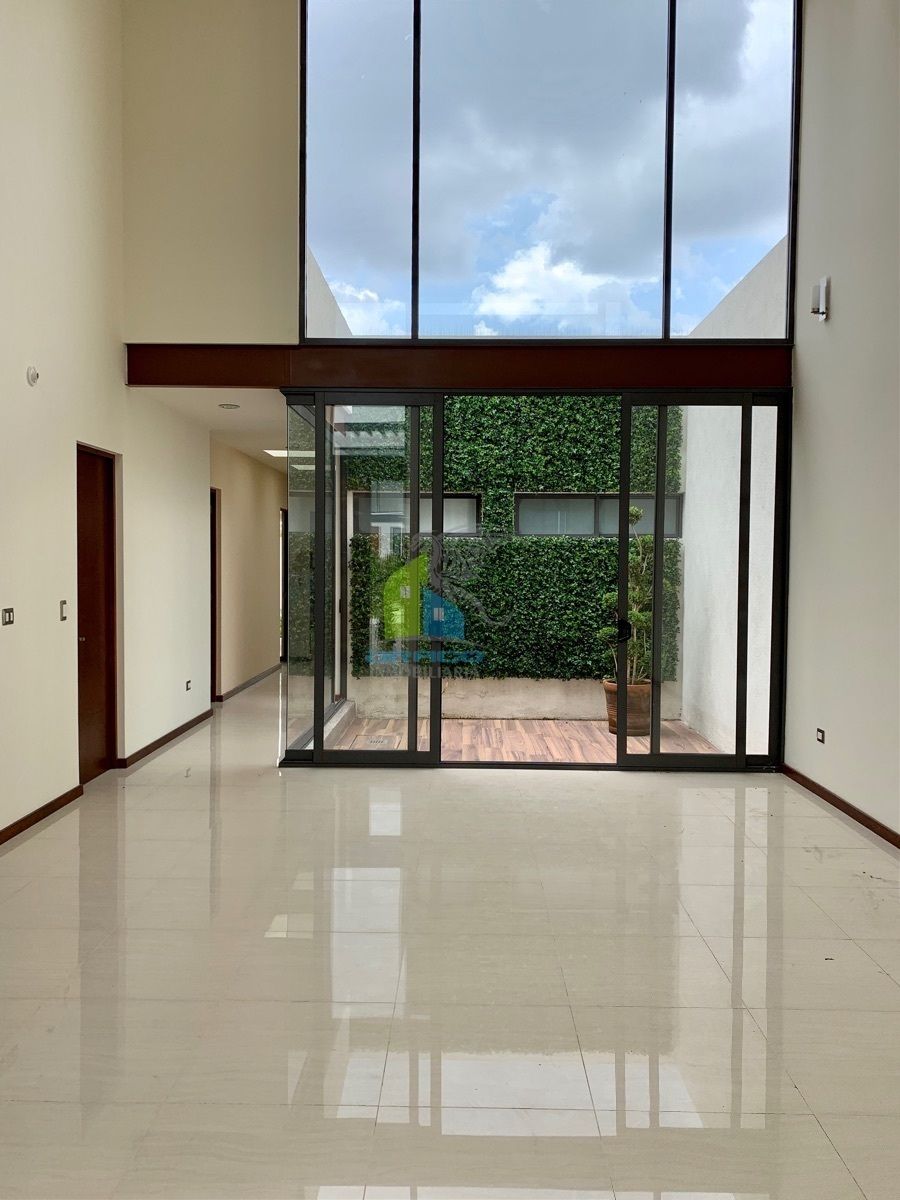 Casa en condominio en Juriquilla, Querétaro, foto 4 de 39