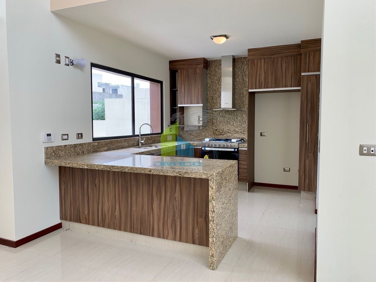 Casa en condominio en Juriquilla, Querétaro, foto 5 de 39