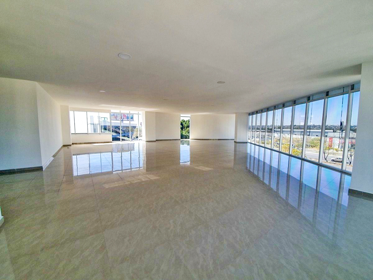 1 de 9: Espacio sin mobiliario