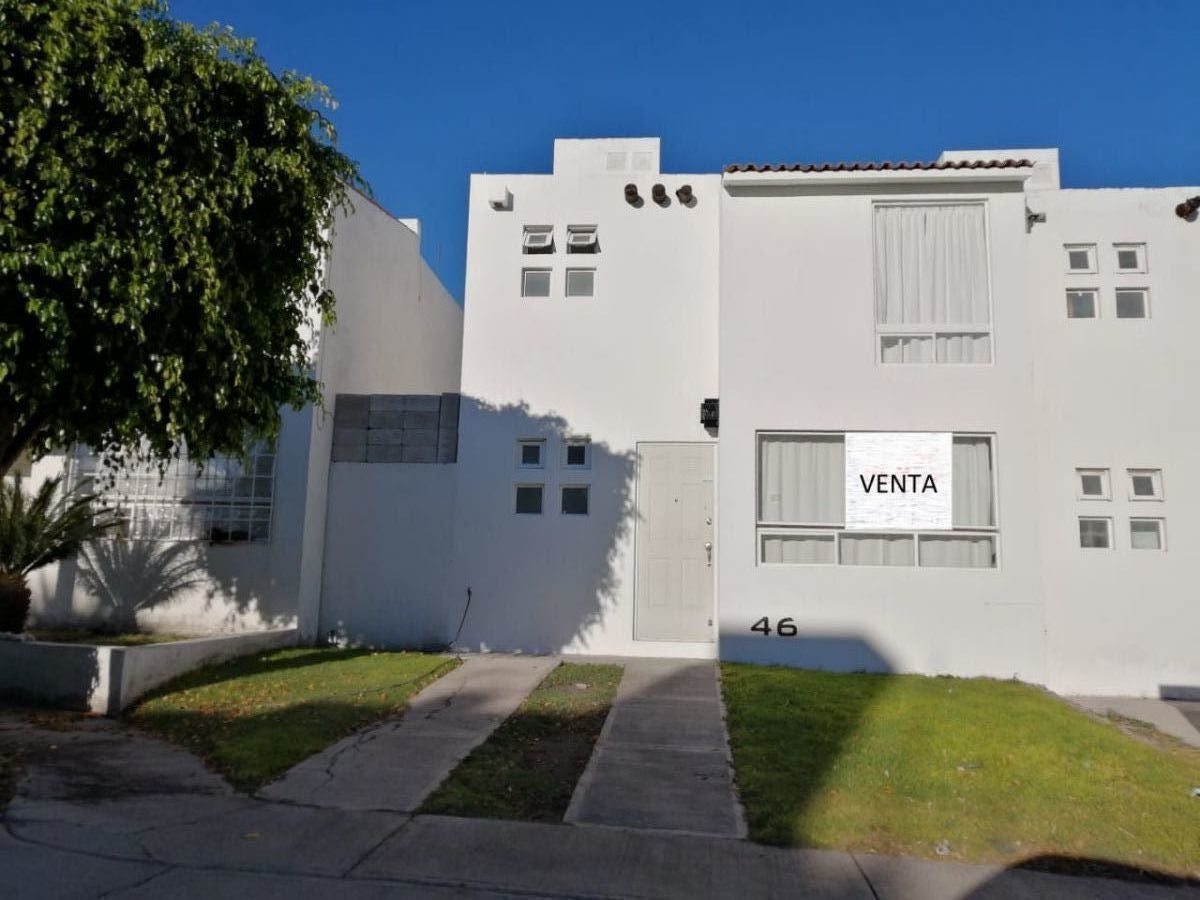 CASA EN VENTA EN MISION MARIANA, 2 PLANTAS, 3 REC.,  BAÑOS, EST. 2  AUTOS. | EasyBroker