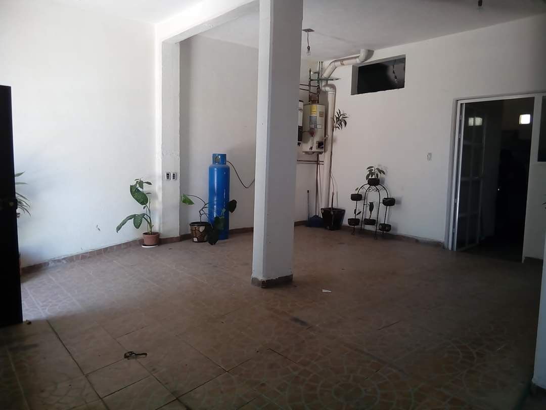 2 de 14: Garage 2  autos