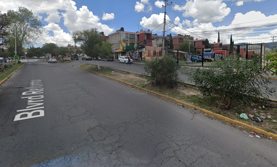 2 de 4: BOULEVARD VISTA LATERAL