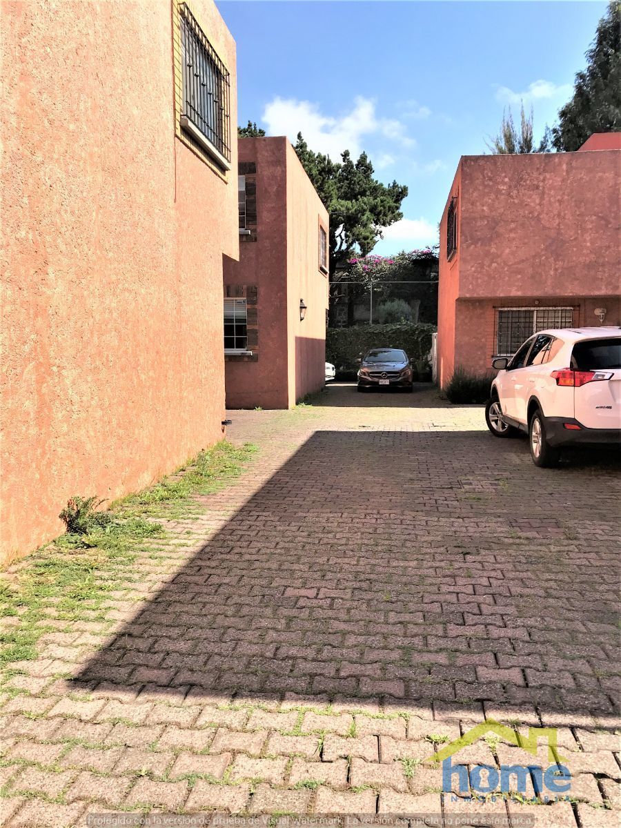 Se Vende Casa en Condominio Horizontal en El Rosal, Magdalena Contrer