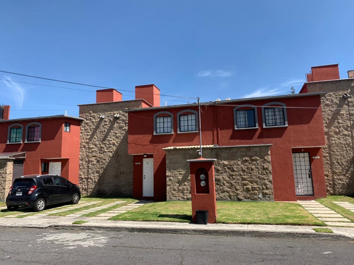 Casa en condominio en Real del Bosque, Toluca, foto 2 de 26
