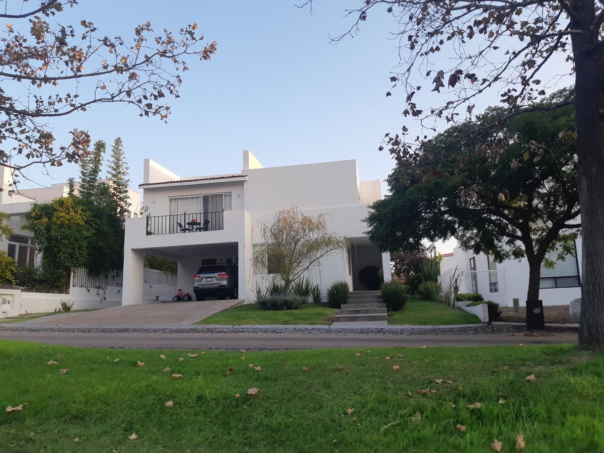 14 de 15: Venta Casa, 480 m2,  El Campanario, Querétaro