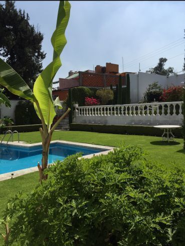 HERMOSA CASA CON ALBERCA EN JARDINES DE SAN MATEO NAUCALPAN