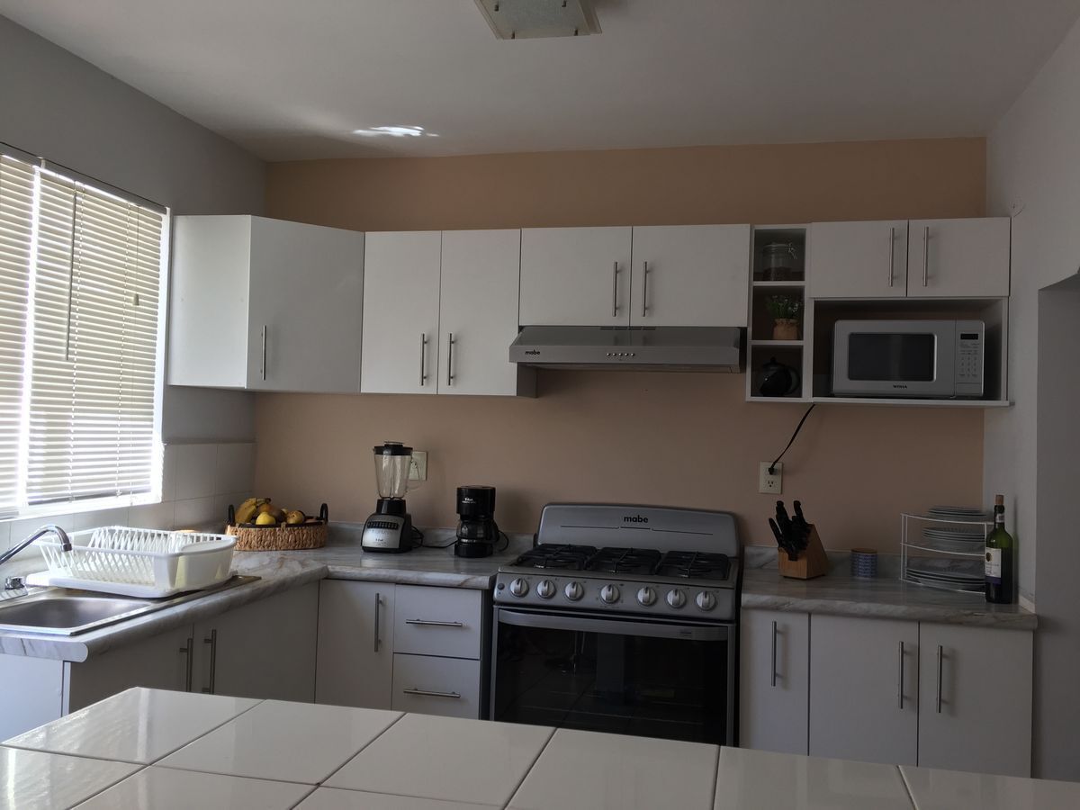 3 de 12: Casa en Venta Valle Real, frente Plaza Candiles Queretaro