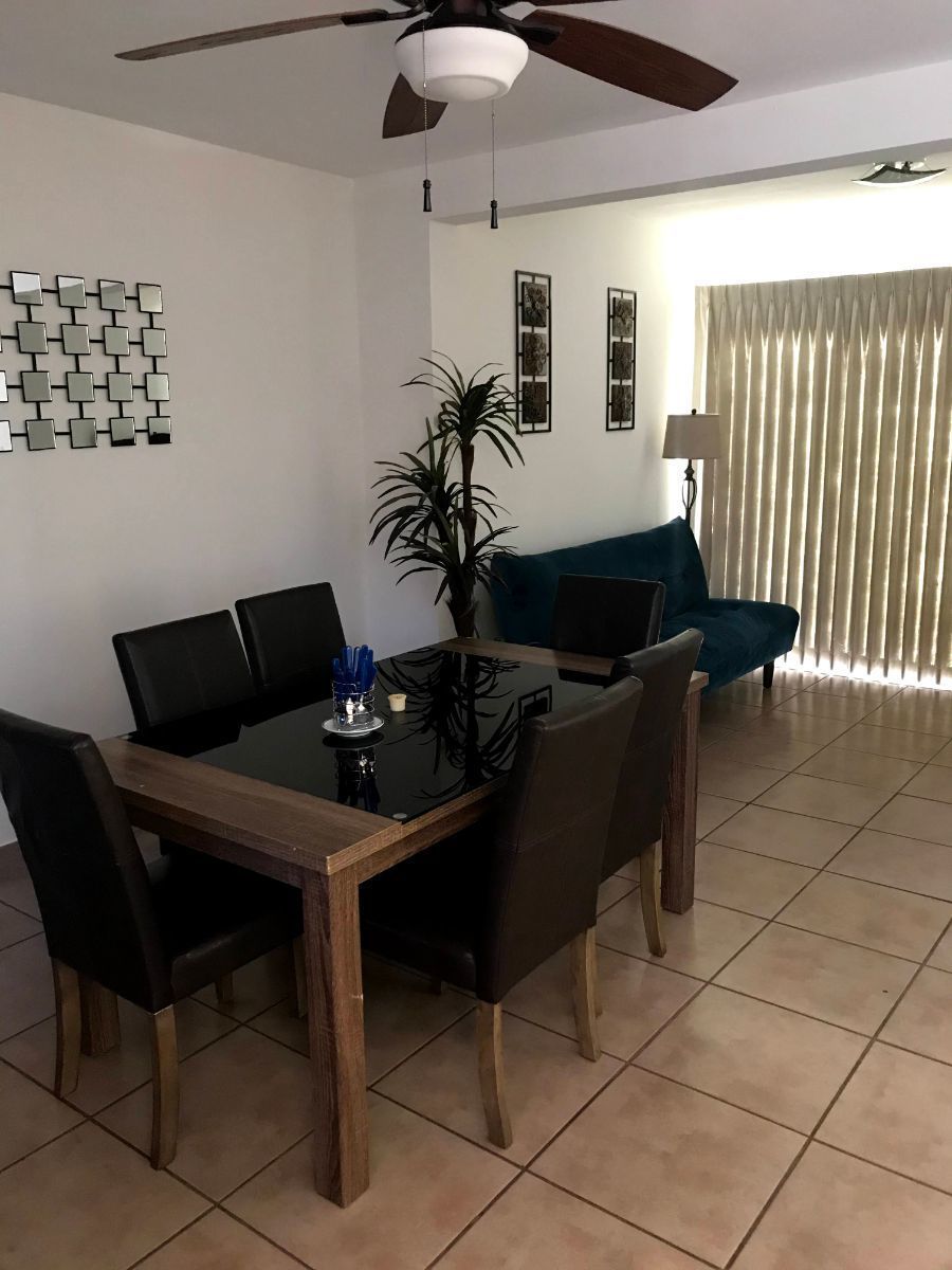 4 of 10: comedor, estancia con sofa cama 
