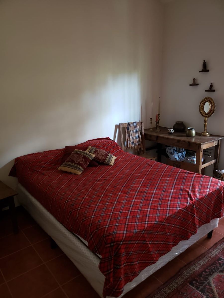 4 de 12: UNA HABITACIÓN