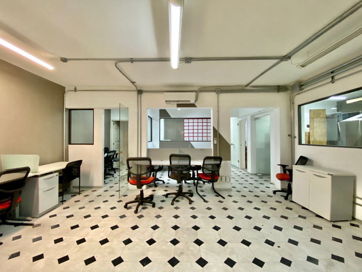 Casa en Venta de 535 m adaptada como oficina