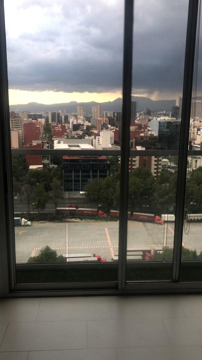 3 de 19: VISTA PISO 17 #PARQUESPOLANCO #VENTA #CARMENLABORIN #FORSALE