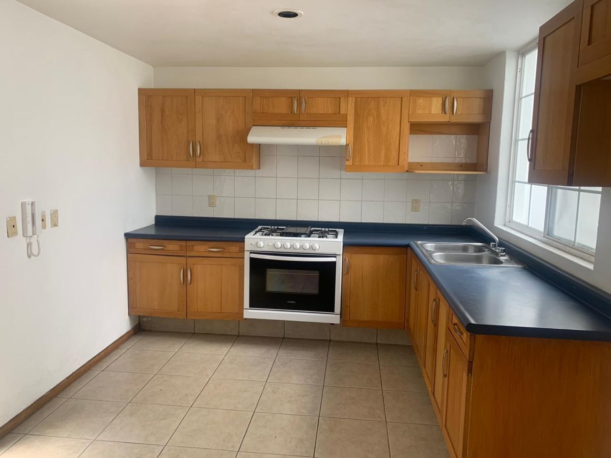 Casa por PLAZA DEL SOL, por MARIANO OTERO, Cd del sol | EasyBroker