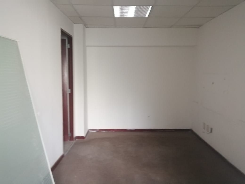 OFICINAS SEMI ACONDICIONADAS EN INSURGENTES EN RENTA