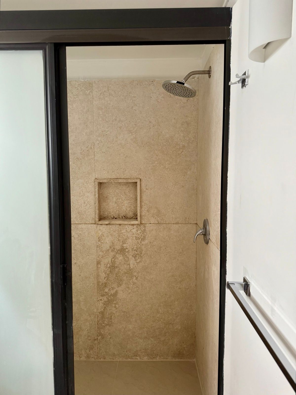 27 de 38: Baño recámara ppal