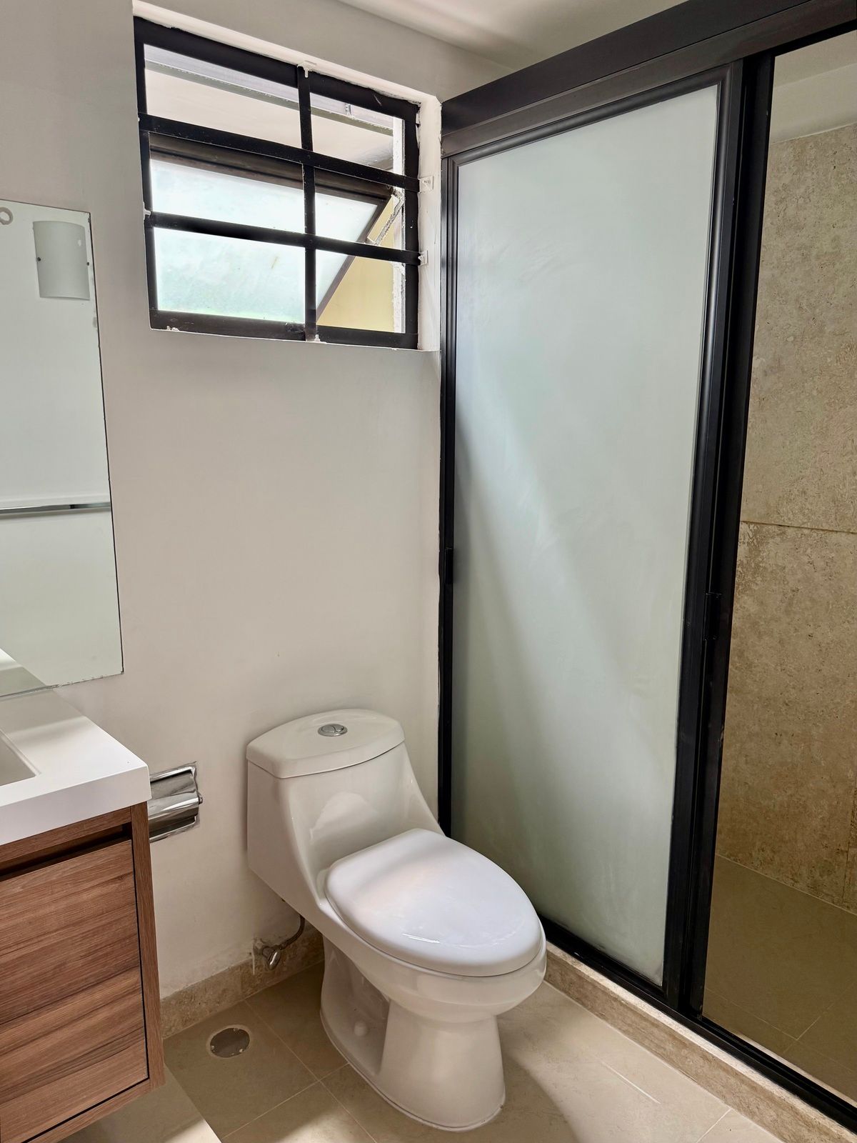 28 de 38: Baño recámara ppal