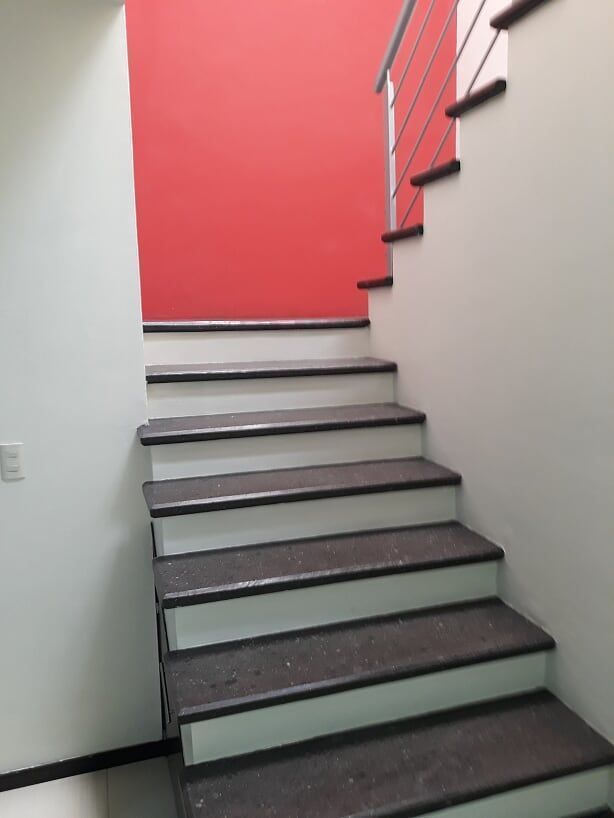 16 de 32: escalera