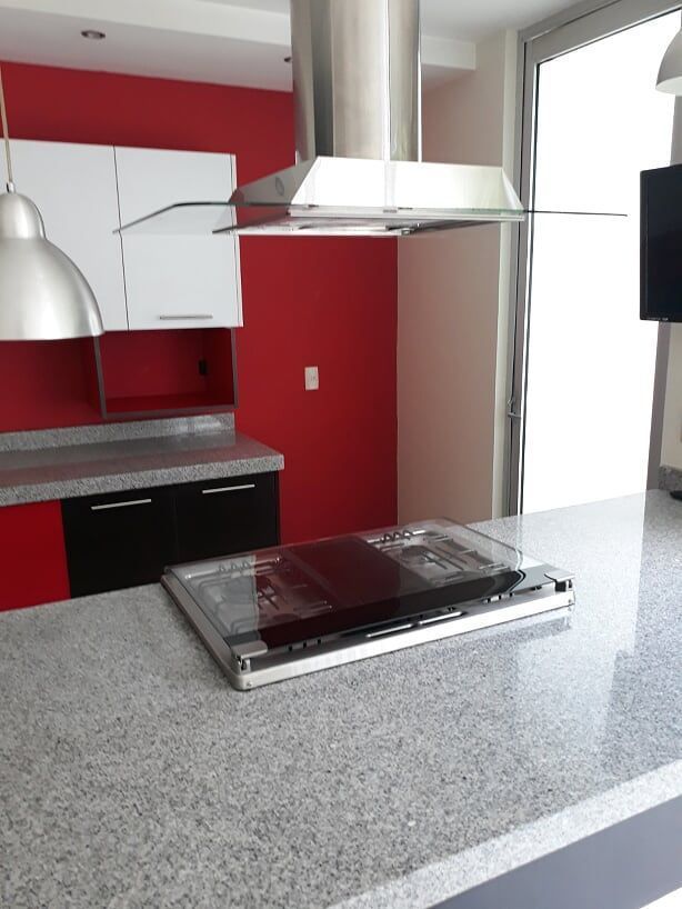 10 de 32: cocina y espacio del refrigerador