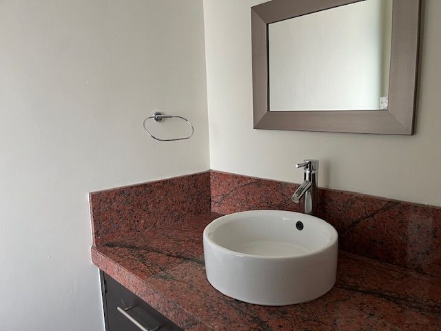 14 de 32: medio baño