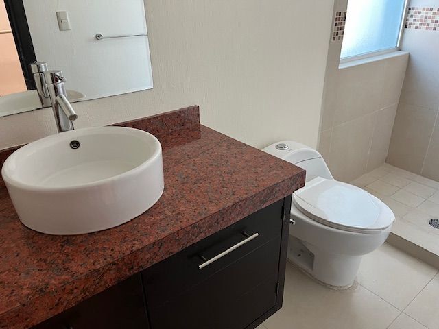 19 de 32: baño completo