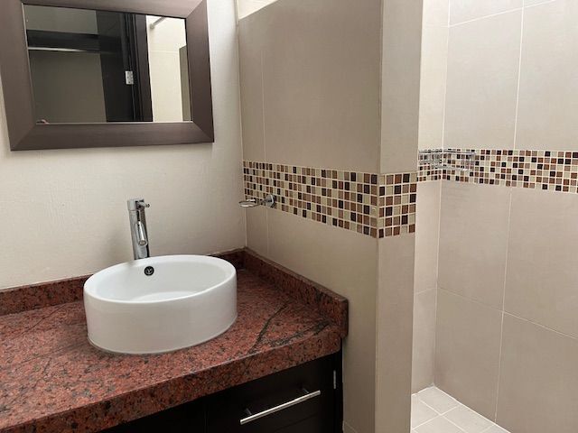26 de 32: baño completo