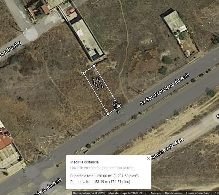 1 de 3: 120m2 de terreno plano