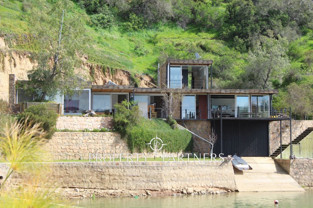 Lago Rapel, Vende preciosa casa amoblada y autosustentable sector Estero Pulin..