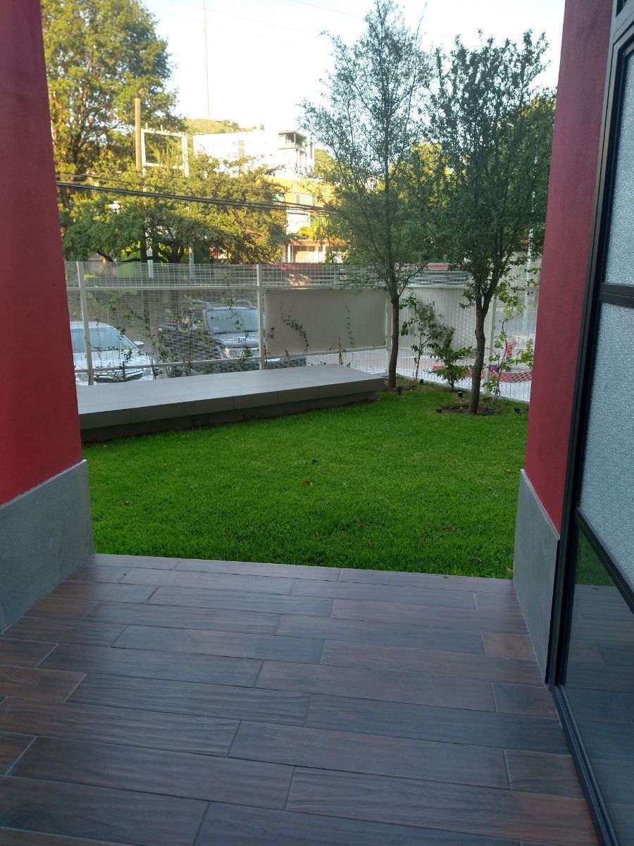 24 de 30
